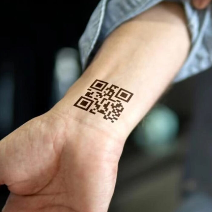 Medium tattoo size reference (3–4 inches)