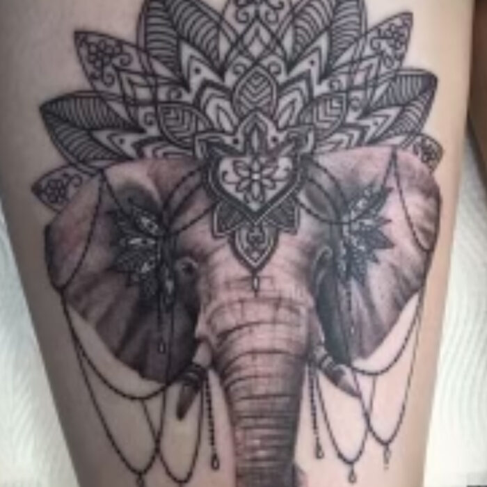 X-Large tattoo size reference (6–8 inches)